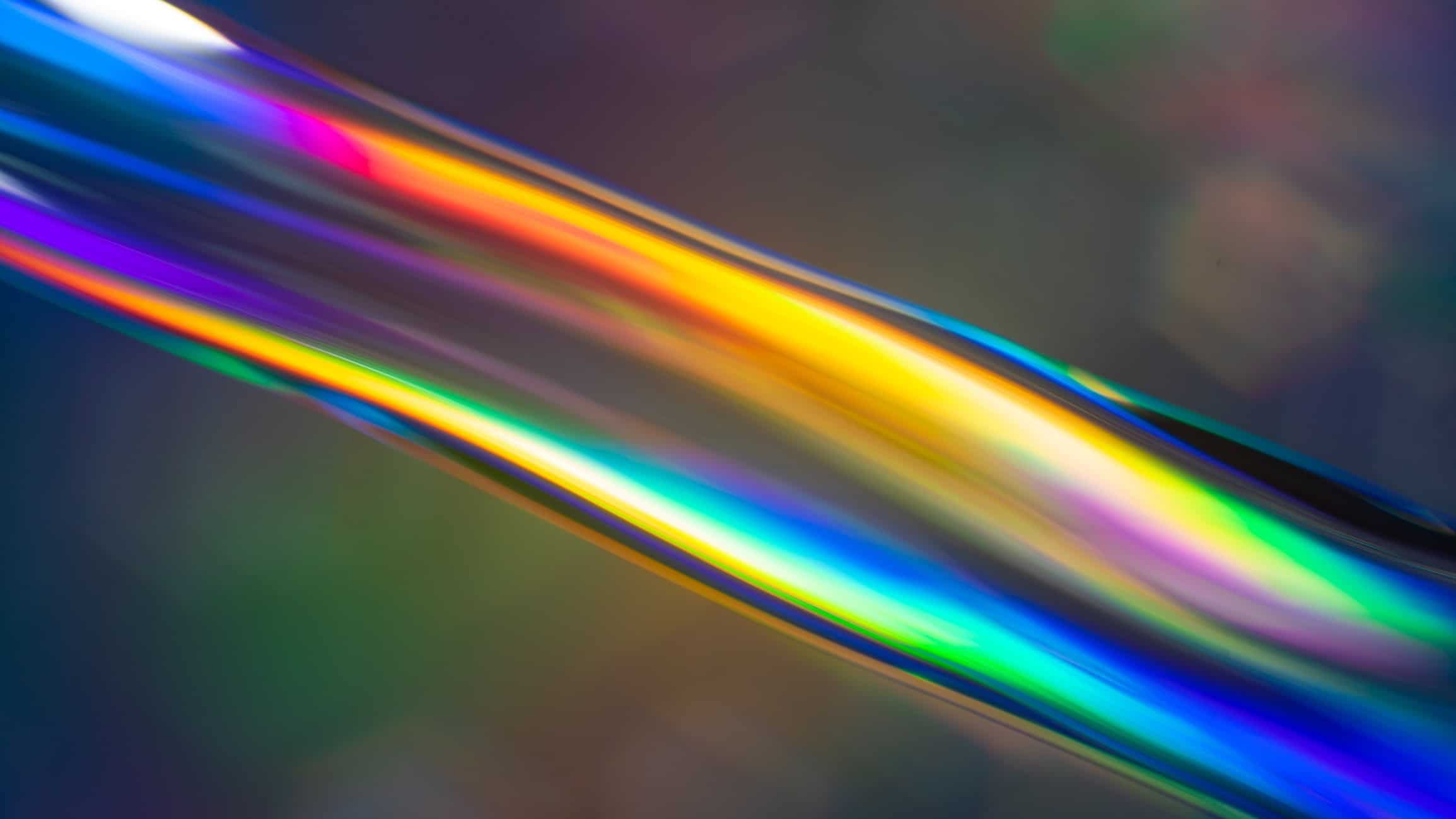 طیف الکترومغناطیسی نور در فیبر نوری