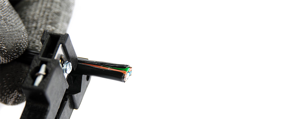 بررسی اجزا و ساختار کابل های فیبر نوری