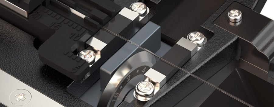 برش های فیبر نوری معیوب یا کلیو ناقص